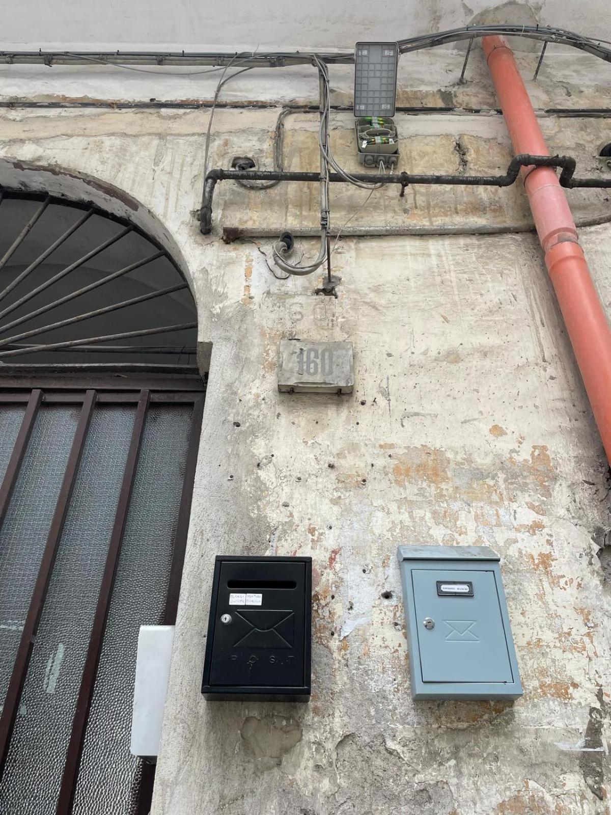 Appartamento Charm E Chic Napoli Esterno foto