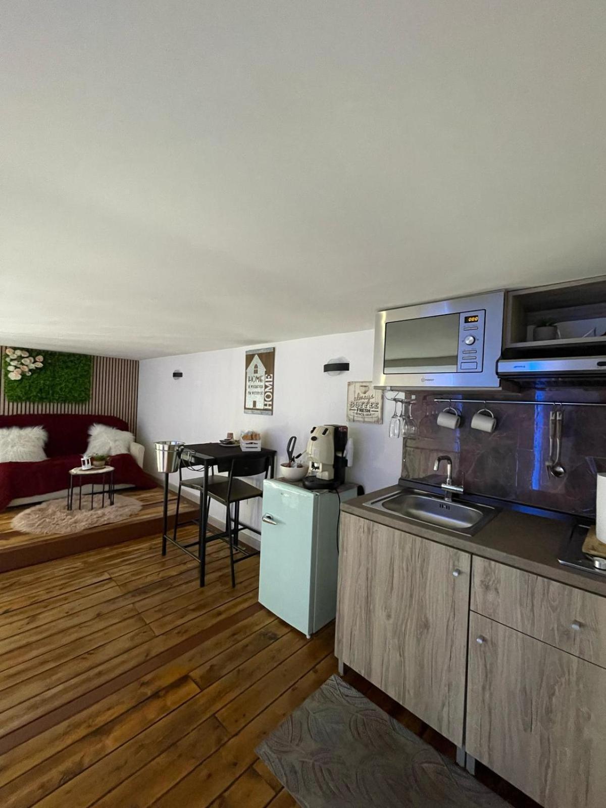 Appartamento Charm E Chic Napoli Esterno foto